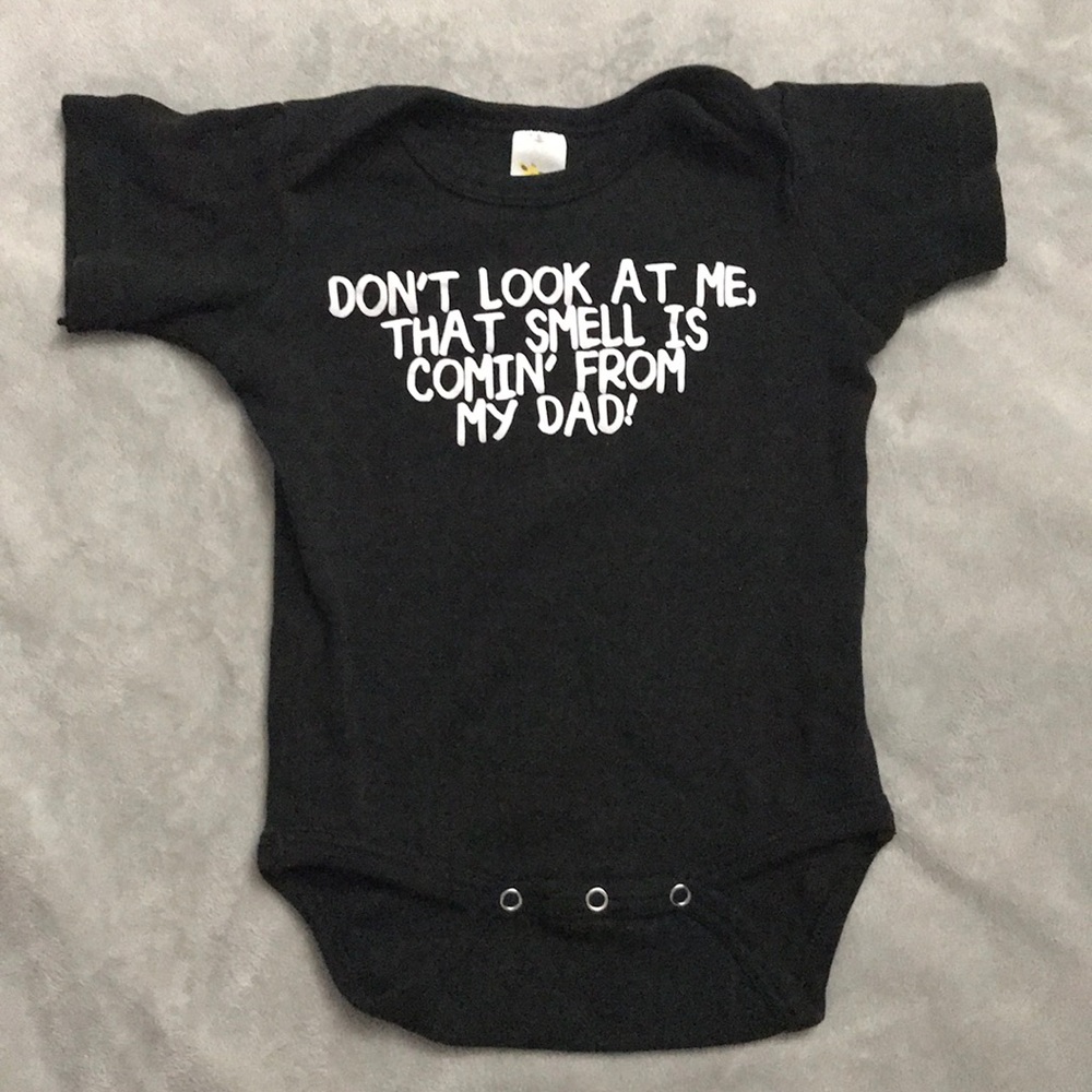 4/$20 Laughing Giraffe novelty onesie